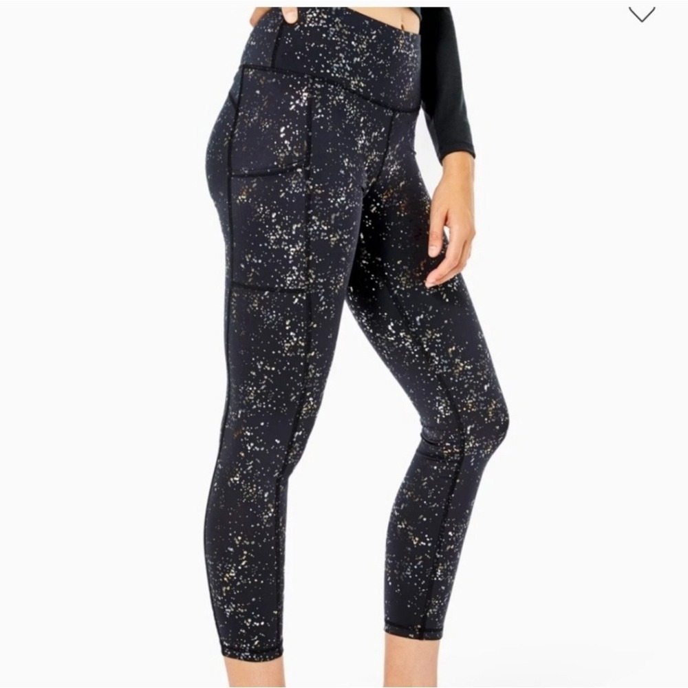 Lilly Pulitzer Luxletic Weekender High Rise Legging Black gold metallic splatter